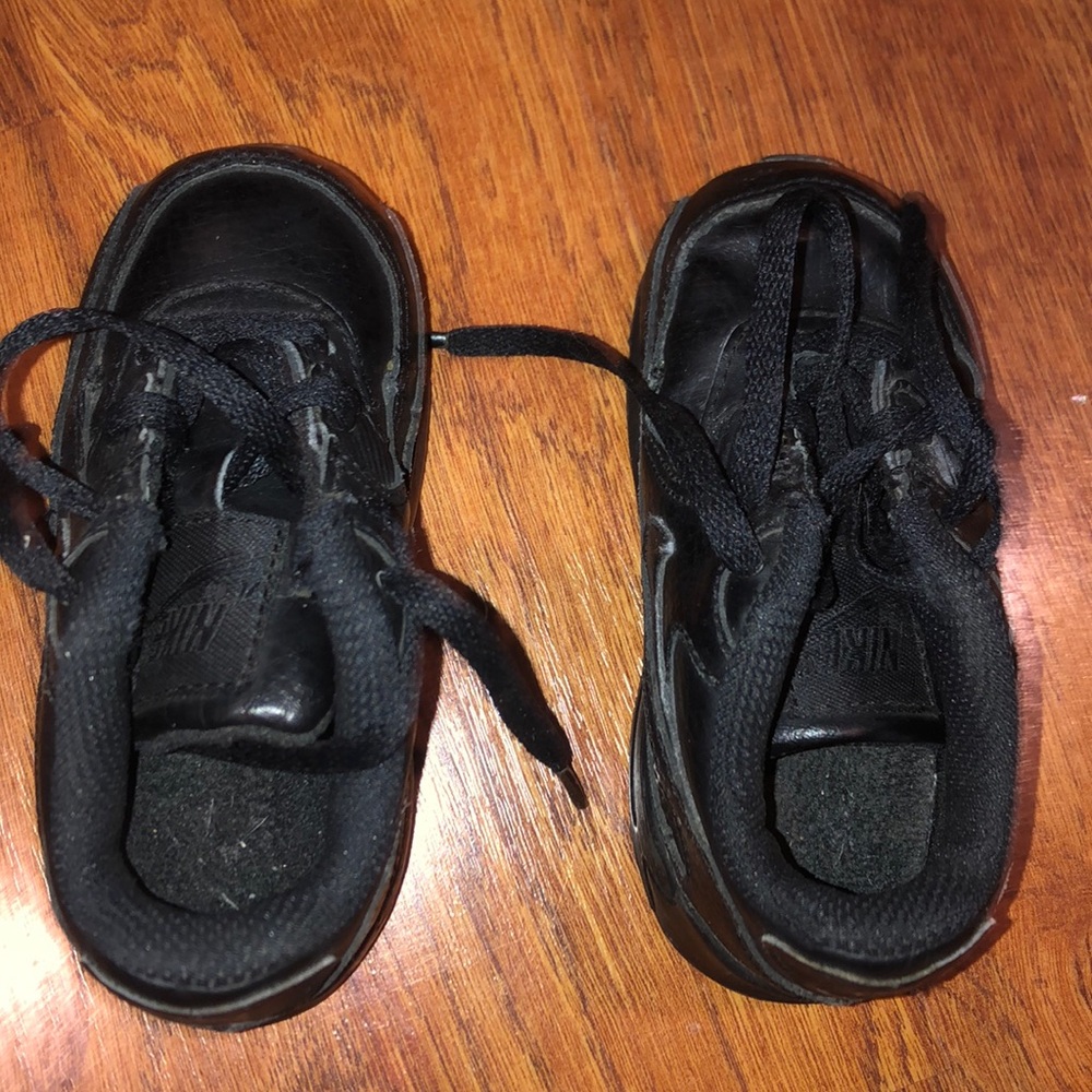 Baby Nike max